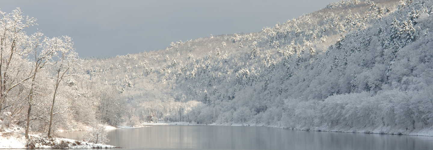 Scenic-Winter-Mauch-Chunk-Lake-Park-PoconoMtns_7749abe7-7213-4056-86d5-ca6cb2ca45b2